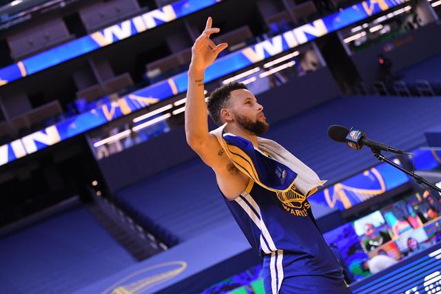 王睿泽20+5+6王洪16分青岛胜广厦 胡金秋15分